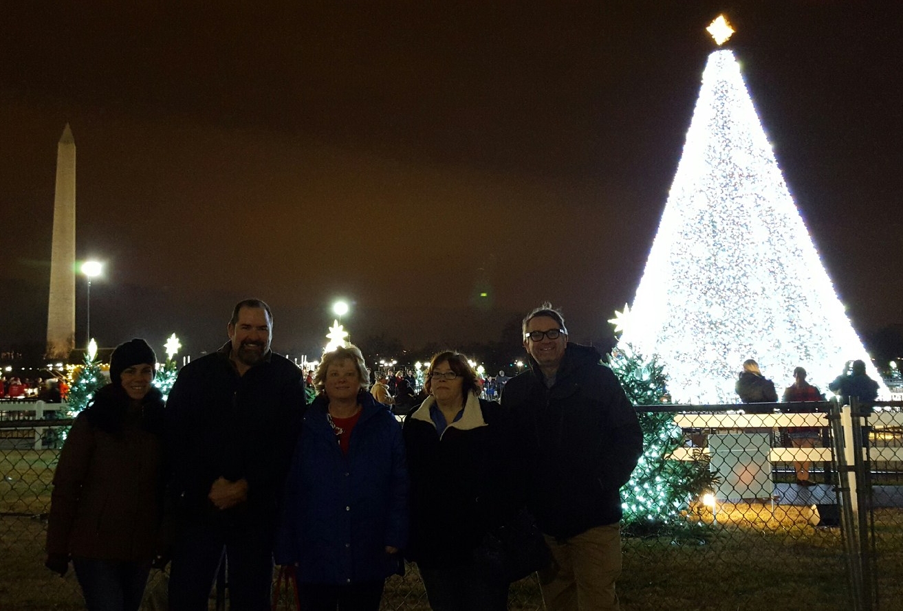 2016-12-13 National Christmas Tree and W Monument.jpg
